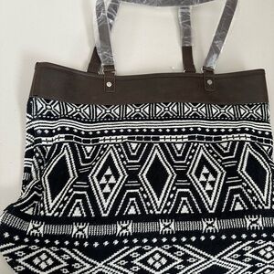 NWT Thirty-One tote bag and matching pouch
